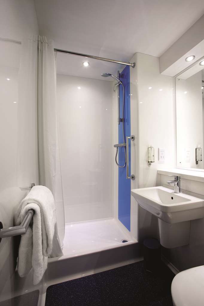 Travelodge Southampton Pokój zdjęcie